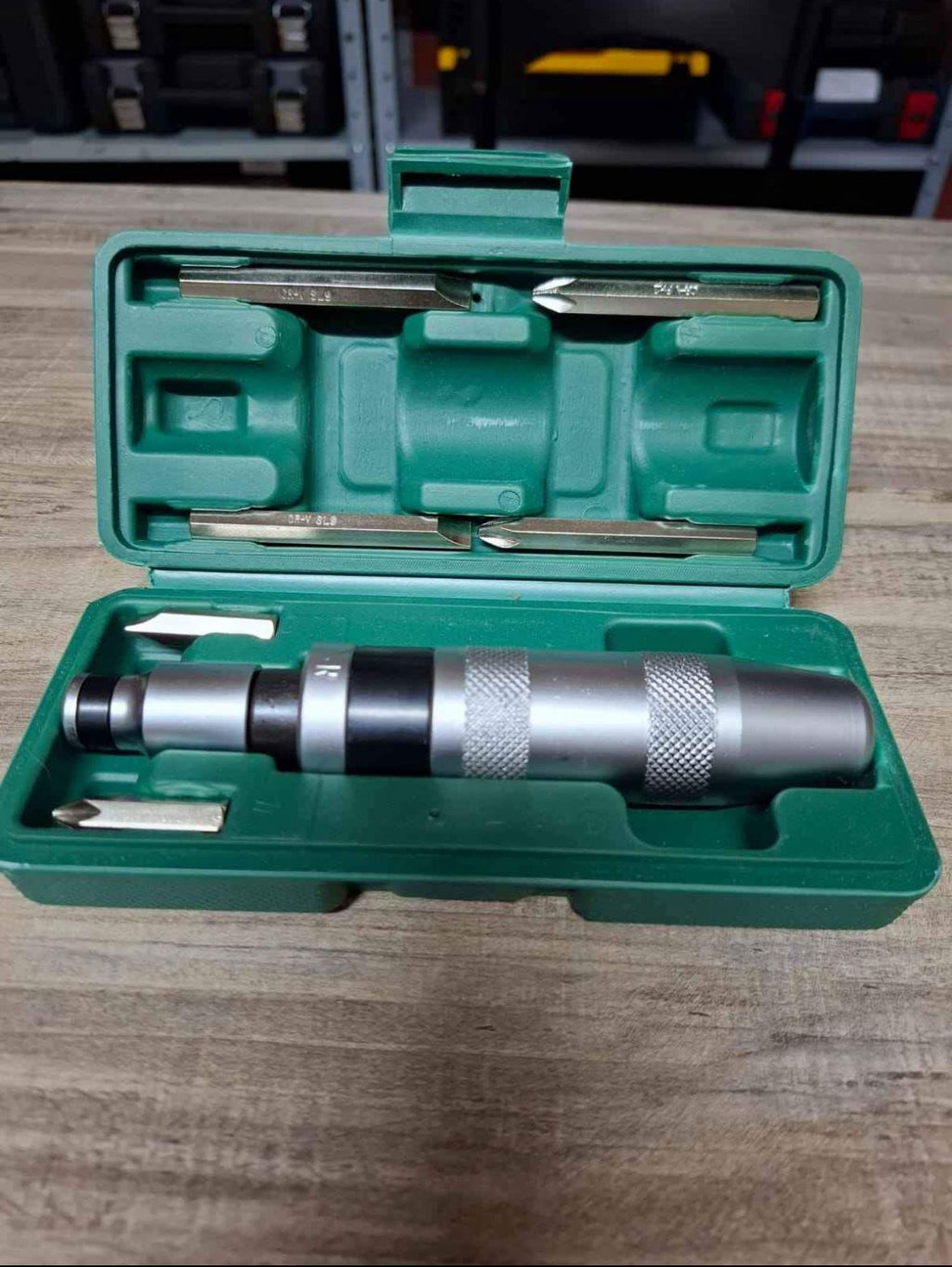 DESTORNILLADOR DE IMPACTO 6 PIEZAS